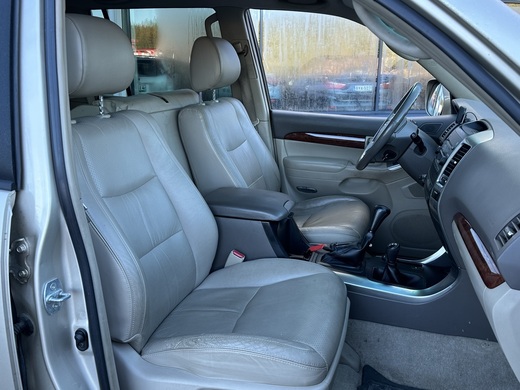 Toyota Land Cruiser vaihtoauto