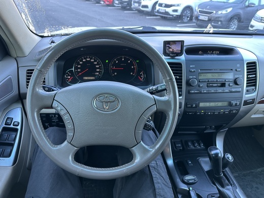 Toyota Land Cruiser vaihtoauto