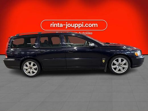 Volvo V70 vaihtoauto