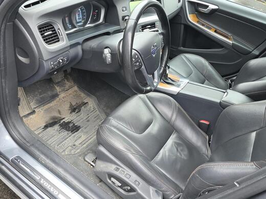 Volvo V60 Cross Country vaihtoauto
