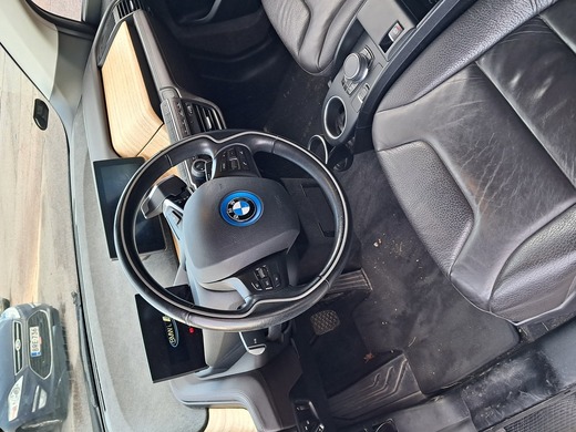 BMW i3 vaihtoauto