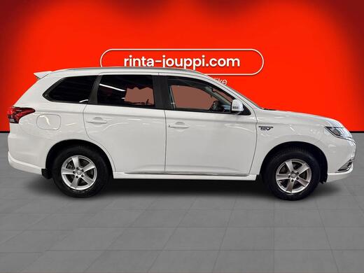 Mitsubishi Outlander PHEV vaihtoauto