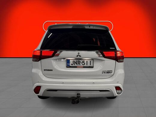 Mitsubishi Outlander PHEV vaihtoauto