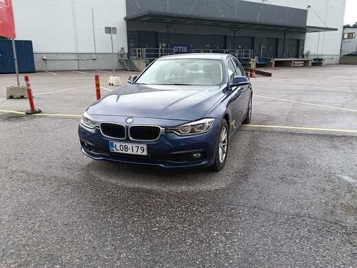 BMW 320 vaihtoauto