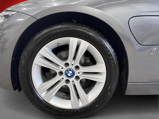 BMW 330 vaihtoauto