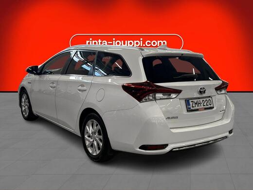 Toyota Auris vaihtoauto
