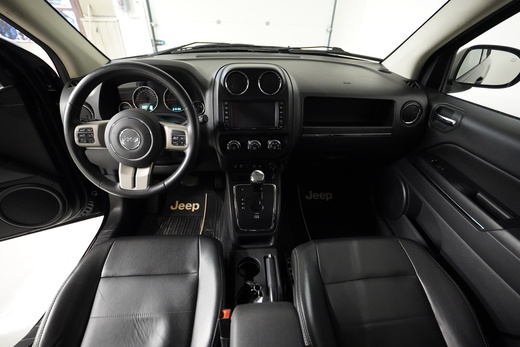 Jeep Compass vaihtoauto