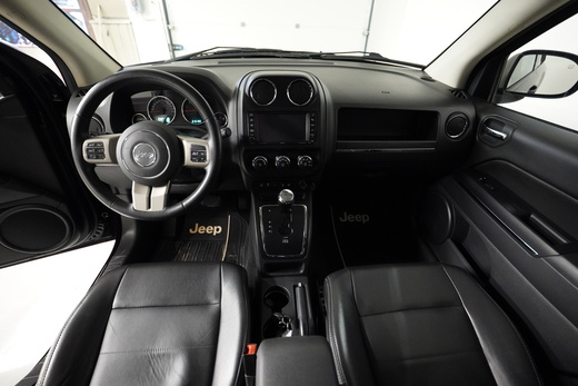 Jeep Compass vaihtoauto