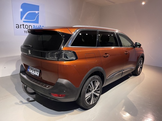 Peugeot 5008 vaihtoauto