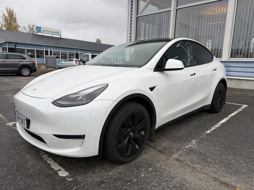 Tesla Model Y vaihtoauto