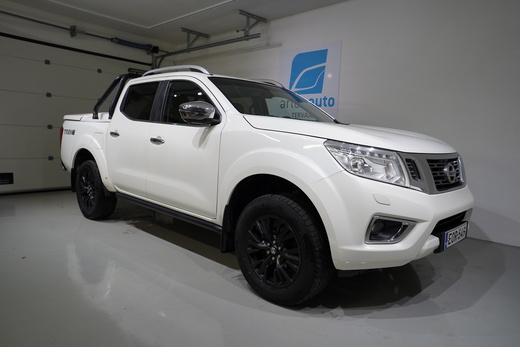 Nissan Navara vaihtoauto