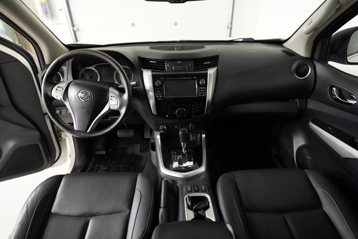Nissan Navara vaihtoauto