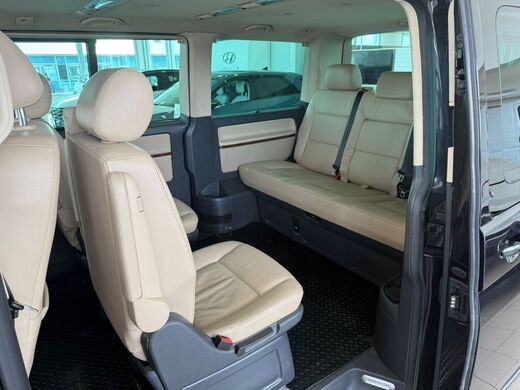 Volkswagen Multivan vaihtoauto