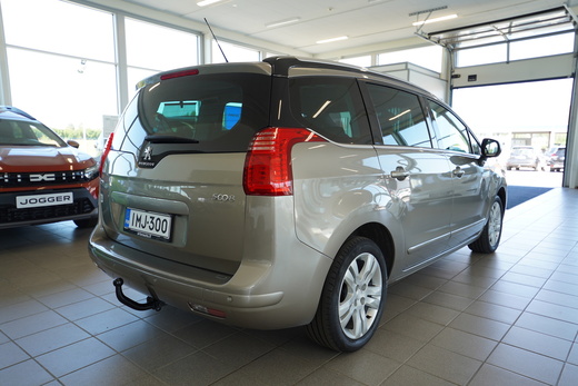 Peugeot 5008 vaihtoauto