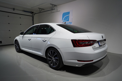 Skoda Superb vaihtoauto
