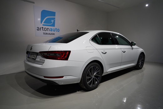 Skoda Superb vaihtoauto