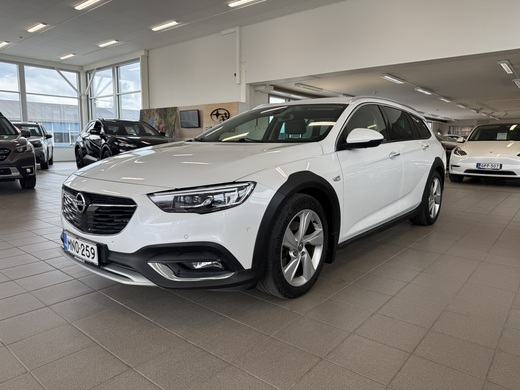 Opel Insignia vaihtoauto