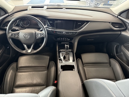 Opel Insignia vaihtoauto