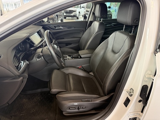 Opel Insignia vaihtoauto