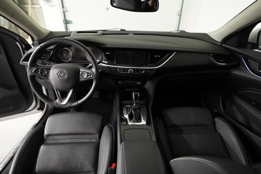 Opel Insignia vaihtoauto