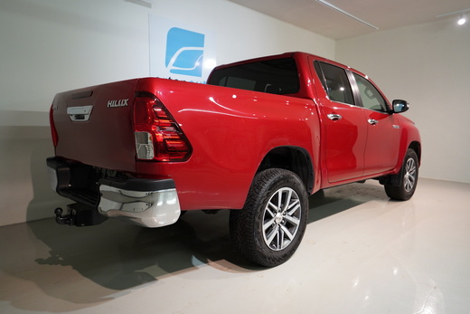 Toyota Hilux vaihtoauto