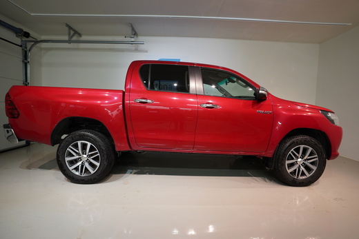 Toyota Hilux vaihtoauto