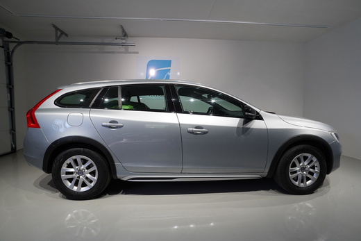 Volvo V60 Cross Country vaihtoauto