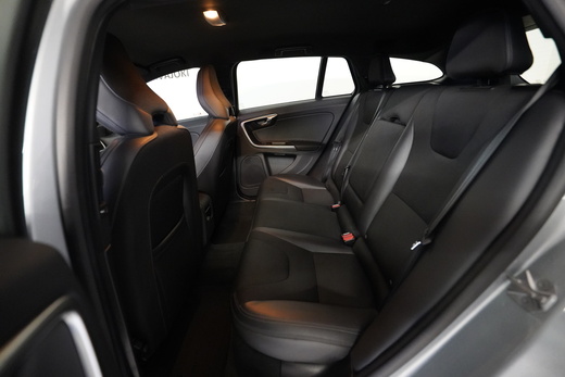 Volvo V60 Cross Country vaihtoauto