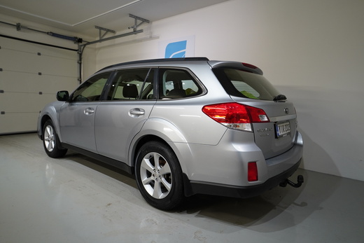 Subaru Outback vaihtoauto