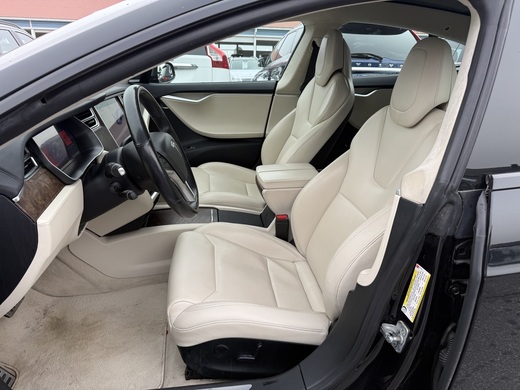 Tesla Model S vaihtoauto