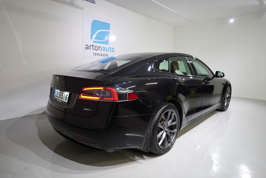Tesla Model S vaihtoauto