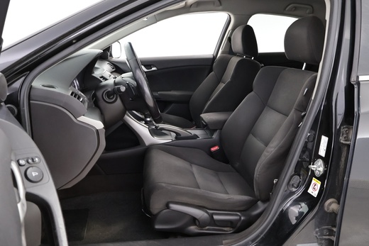 Honda Accord vaihtoauto