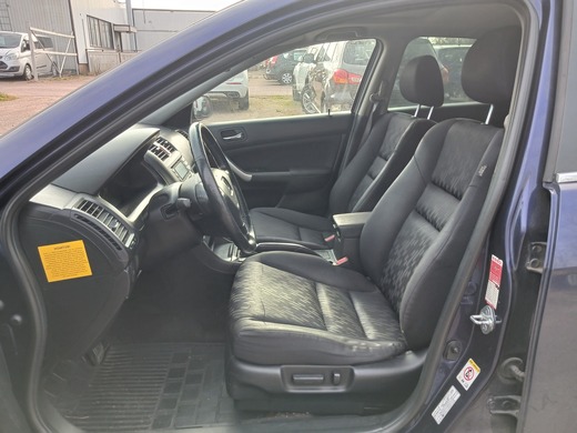 Honda Accord vaihtoauto