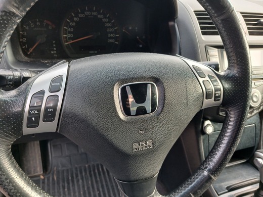 Honda Accord vaihtoauto