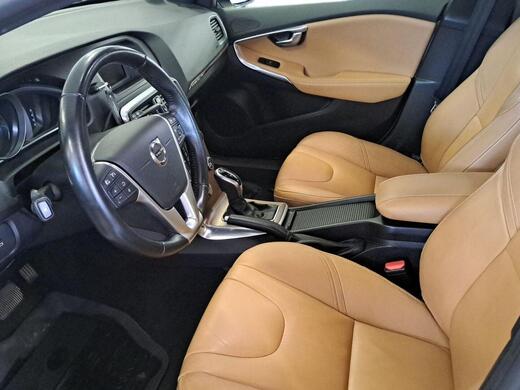 Volvo V40 Cross Country vaihtoauto