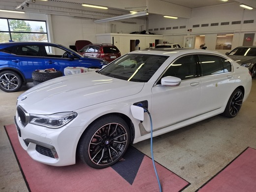 BMW 740 vaihtoauto