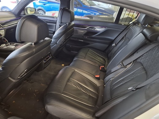 BMW 740 vaihtoauto
