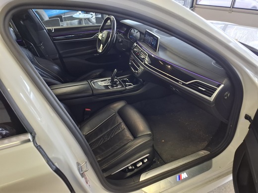 BMW 740 vaihtoauto