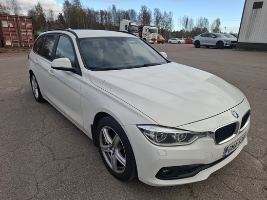 BMW 320 vaihtoauto