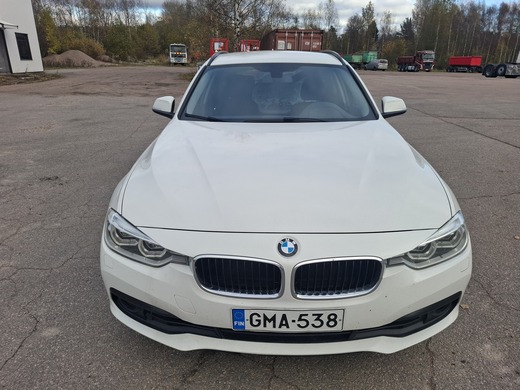 BMW 320 vaihtoauto