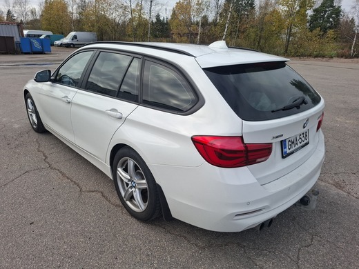 BMW 320 vaihtoauto