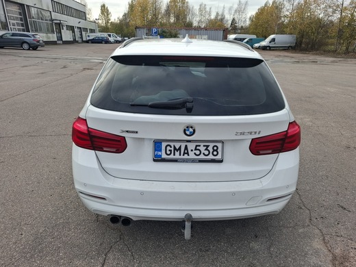 BMW 320 vaihtoauto