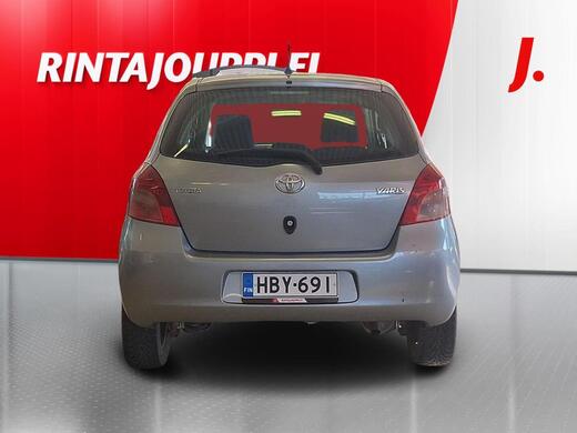 Toyota Yaris vaihtoauto