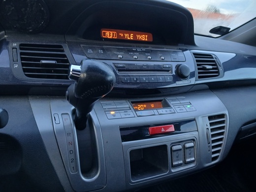 Honda Fr-V vaihtoauto