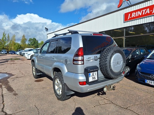 Toyota Land Cruiser vaihtoauto