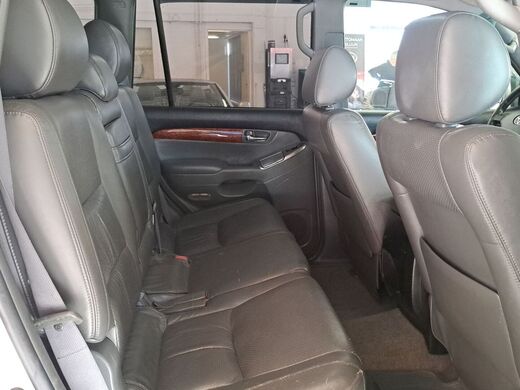 Toyota Land Cruiser vaihtoauto