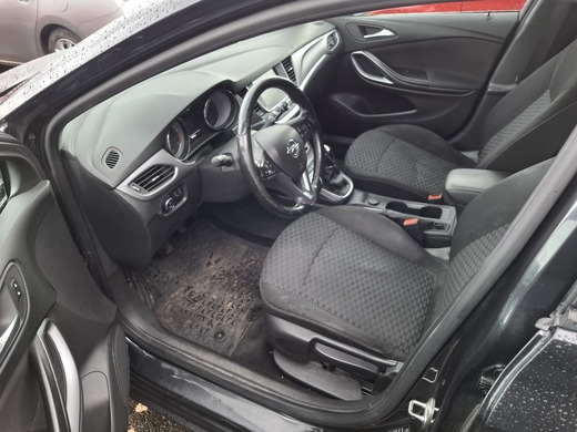 Opel Astra vaihtoauto