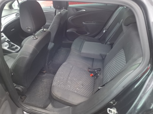 Opel Astra vaihtoauto