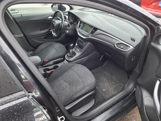 Opel Astra vaihtoauto