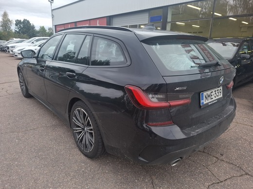 BMW 330 vaihtoauto